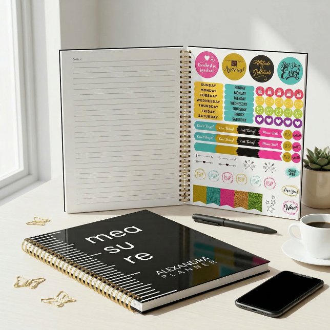 Agenda Modern Bold Black White Measure Typography Planner (Subido por el creador)