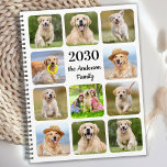 Agenda Moderna Mascota personalizada Dog Family Kids Phot<br><div class="desc">planificador del calendario de collage de fotos de personalizados para su familia, hijos o mascotas. ¡Mantenga todas sus citas con perros, ya sea sus visitas veterinarias, citas para jugar con cachorros, compras de perros o entrenamiento, todo organizado, horario familiar y citas para niños! Nuestro planificador de fotos tiene 11 fotos...</div>