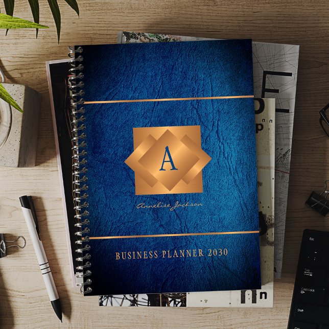 Agenda Moderno guión de nombre de monograma dorado 2026 e (Subido por el creador)