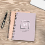 Agenda Moderno plan personalizado monograma púrpura pasto<br><div class="desc">Planner personalizado con una hermosa paleta de colores pastel con un monograma personalizado y diseño geométrico. Este diseño se presenta en diferentes opciones de color de fondo que se pueden encontrar en la colección "Pastel Modern Monogram Business" de nuestra tienda.</div>