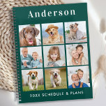 Agenda Moderno y personalizado 9 Collage de fotos verde e<br><div class="desc">planificador del calendario de collage de fotos de los personalizados. Nuestro divertido planificador de fotos tiene 9 fotos para personalizar y nombrar. El diseño está delante y detrás. Personalizar con fotos familiares, fotos de niños favoritos, fotos de mascotas y todas las fotos de tus perros! DERECHOS RESERVADOS © 2020 Judy...</div>