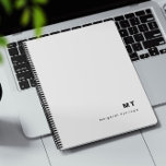 Agenda Monograma clásico moderno inicial<br><div class="desc">Un planificador inicial monograma. Este planificador presenta un estilo moderno clásico con iniciales y un nombre. Todo el texto es personalizable y se puede reemplazar con cualquier texto que elija.</div>