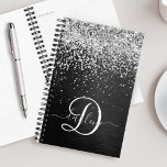 Agenda Monograma de espuma negra Purpurina plateado perso<br><div class="desc">Personalice fácilmente este elegante diseño de diseño de diseño con un purpurina brillante de plata de bonito sobre un fondo metálico negro cepillado.</div>