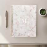 Agenda Monograma de mármol de oro Rosa<br><div class="desc">Ordenador portátil diseñado por personalizados que presenta un diseño moderno y elegante de oro rosa y mármol rosa con monograma personalizado.</div>