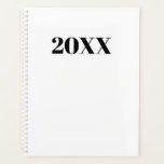 Agenda Monograma del año de la tipografía moderna blanca<br><div class="desc">Minimalista personalizado de tipografía moderna en blanco y negro,  simple y elegante Planner. Personalizado de texto en serif negro,  fondo plano blanco sólido. Puede personalizarlo con su nombre,  iniciales,  monograma,  año,  etc. o simplemente borrar el texto,  y dejar el color sólido blanco.</div>
