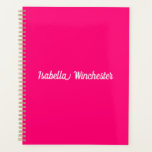 Agenda Monograma del año de nombre personalizado color ro<br><div class="desc">Elegante moderno rosa caliente,  fucsia,  magenta nombre personalizado texto,  año,  número,  iniciales,  monograma simple minimalista simple y personalizado Planner. Texto blanco personalizado sobre fondo de color sólido rosa y nítido.</div>