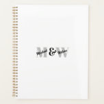 Agenda Monograma inicial blanco y negro personalizado<br><div class="desc">Este es un diseño de monograma. A menudo se utiliza como logotipo personal o corporativo para representar a una persona,  marca u organización. También se puede dar como regalo de cumpleaños o Navidades a tu mejor amigo,  amigo cercano,  familia o parientes.</div>