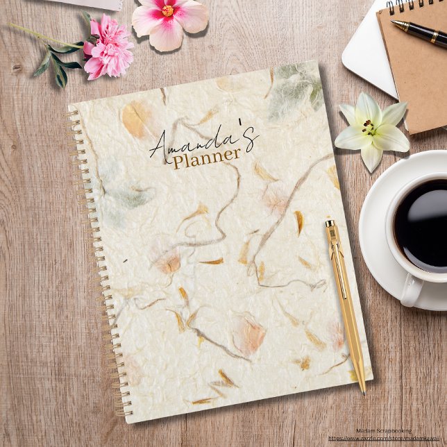 Agenda Monograma lujoso barro hermoso papel de morera (Cute mulberry planner for her in natural backgroud with pressed floral and her name. Cusom planners)