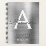 Agenda Monograma metálico plateado 2022 Moderno<br><div class="desc">Monograma metálico plateado 2022 y Planificador de bloc de notas en espiral inicial. Esto hace que el dulce perfecto cumpleaños 16,  boda,  ducha de novia,  aniversario,  ducha de bebé o fiesta de soltera sea regalo para alguien que ama el lujo glam y los estilos de moda.</div>