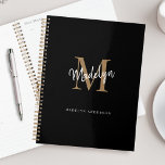 Agenda Monograma moderno oro negro nombre de guión elegan<br><div class="desc">Moderno Monograma Negro Oro Elegante Script Planner. Personalice fácilmente este moderno y elegante planificador con su monograma y nombre personalizado.</div>