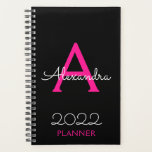 Agenda Monograma negro caliente 2022 Elegante<br><div class="desc">2022 Nombre de monograma rosa caliente y negro y Planificador de bloc de notas en espiral inicial. Esto hace que el dulce perfecto cumpleaños 16, boda, ducha de novia, aniversario, ducha de bebé o fiesta de soltera sea regalo para alguien que ama el lujo glam y los estilos de moda....</div>
