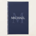 Agenda Monograma personalizado y nombre azul de la Marina<br><div class="desc">El Monograma y Nombre Personalizados Giftsee presenta un nombre personalizado en blanco y monograma en azul marino claro como fondo,  en estilo de letra serif clásico,  sobre fondo azul marino.

Perfecto como regalo de vacaciones,  regalo del padre para papá y regalo para cualquier ocasión especial.</div>