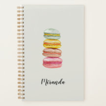 Monograma pintado a mano con acuarela de macarones