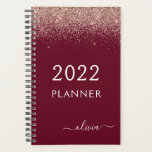 Agenda Monograma Rosa Purpurina de Borgoña Rosa de Oro 20<br><div class="desc">Oro Rosa 2022 - Nombre de monograma del Purpurina Rubor Pink and Burgundy Sparkle y bloc de notas de espiral inicial. Esto hace que el dulce perfecto cumpleaños 16, boda, ducha de novia, aniversario, ducha de bebé o fiesta de soltera sea regalo para alguien que ama el lujo glam y...</div>