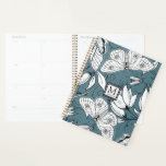 Agenda Monogramación de floral de mariposa verde verde az<br><div class="desc">Hermoso planificador en un verde azulado diseño floral verde,  negro y blanco mariposa con su nombre monocromático e inicial.</div>