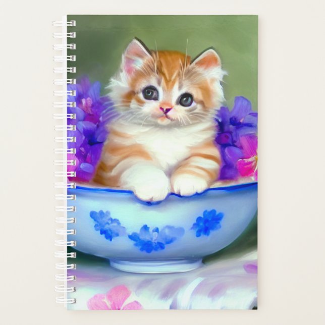 Agenda Naranja de época y Ilustracion de gatito blanco (Anverso)