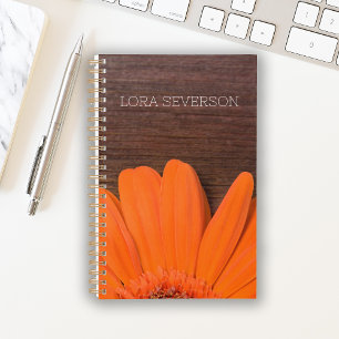 Agenda Naranja Gerber Daisy y la madera de pino rústico