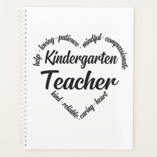 Agenda Niñera de niños en la nube de palabras del corazón