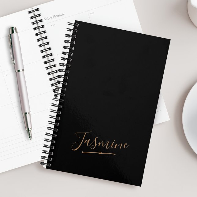Agenda Nombre moderno de guión femenino de oro negro (Subido por el creador)