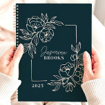 Agenda Nombre personalizado del borde floral verde azulad<br><div class="desc">Manténgase organizado e inspirado con este elegante planificador que presenta un bonito diseño de borde floral con un sofisticado fondo verde azulado. Personalízalo con tu nombre para un toque único y elegante. Este planificador es perfecto para realizar un seguimiento de las citas, tareas pendientes y todas sus fechas importantes durante...</div>