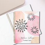 Agenda Nombre personalizado Girly<br><div class="desc">Este bonito de diseño rosa pastel está decorado con una estampación floral abstracta a mano sobre un fondo acuático en tonos rosa y coral. Puede personalizar cambiando el nombre o convirtiéndolo en un monograma. También puedes cambiar el año. Diseño original © Michele Davies.</div>