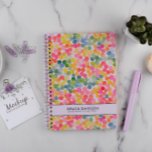 Agenda NOMBRE PERSONALIZADO verde Naranja rosado del té d<br><div class="desc">Brillante y brillante,  llamativa y femenina acuarela de color circular temática NOTEBOOK PLANNER con un patrón inspirado en el delicioso mundo del té burbuja,  que incorpora colores cálidos y vibrantes de verde,  naranja,  rosa,  amarillo y azul. con dos líneas de texto personalizado. Añadir fácilmente su nombre utilizando la plantilla</div>