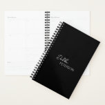 Agenda Nombre simple y elegante moderno<br><div class="desc">Moderno y profesional planificador de negocios negro con un diseño sencillo y mínimo con su nombre en un guión elegante y letra sans serif contemporánea.</div>