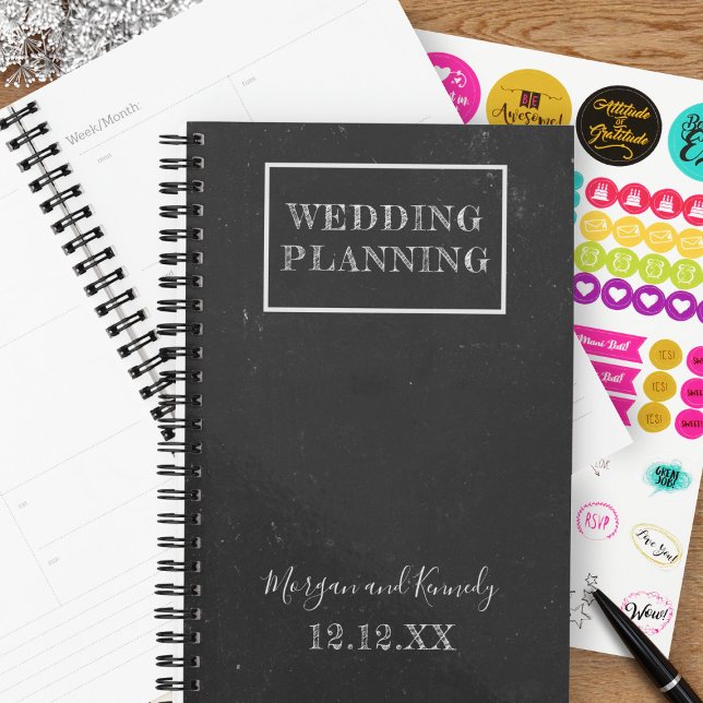 Agenda Novias rusas y blancas y Boda groom (Add your name and wedding date to this rustic black and white wedding planning planner)
