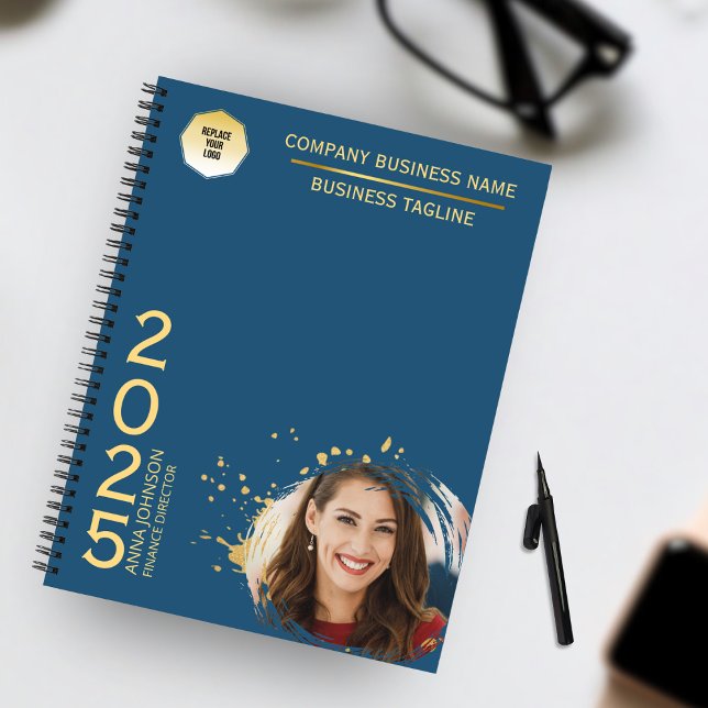 Agenda Oro y azul, foto ejecutiva de la dirección de la e (Subido por el creador)