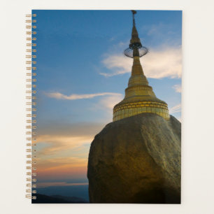 Agenda Pagoda Kyaiktiyo al atardecer