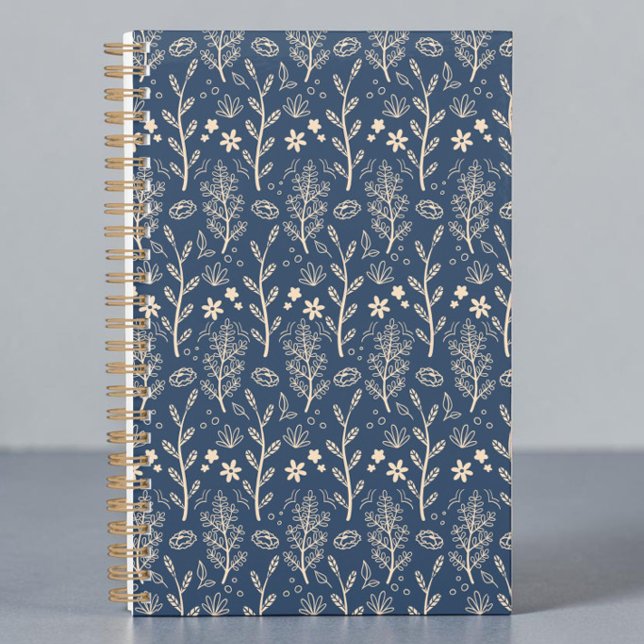 Agenda Patrón Botánico de Follaje Otoñal Azul (A navy blue planner notebook in boho botanical sprigs of nature in a light cream.)