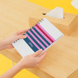 Agenda Patrón de franjas rojas azul y rosa personalizado
