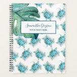 Agenda Patrón de tortuga marina de playa de vuelta a los<br><div class="desc">Estos planificadores de regreso a la escuela presentan un patrón de tortuga acuática con una hoja tropical de palma de monstera. Para ver a más estudiantes y adolescentes de vuelta a las escuelas básicas,  visite www.zazzle.com/dotellabelle Arte único y diseño de Victoria Grigaliunas</div>