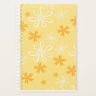 Agenda patrón floral blanco y marrón almohada de lanzamie