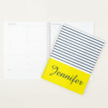 Agenda Patrón rayado moderno<br><div class="desc">Patrón rayado moderno blanco,  azul y amarillo con nombre personalizado</div>