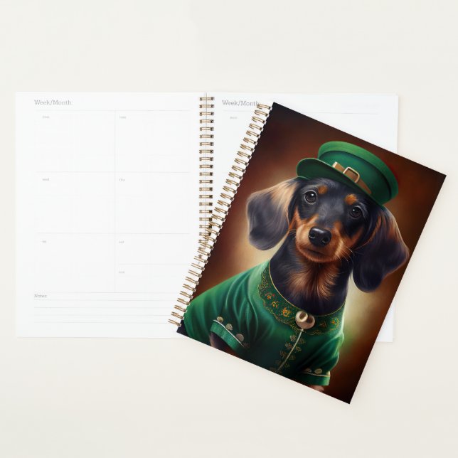 Agenda Perro de Dachshund con vestido de San Patricio (Demostración)