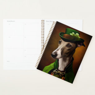 Agenda Perro Greyhound con vestido del día de San Patrici