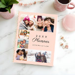 Agenda Personalizado Corazón Múltiple Collage de fotos Ro<br><div class="desc">Especial, memorable planificador de múltiples fotos de la universidad. El diseño presenta un diseño de 6 cuadros de fotos para mostrar sus propias fotos de hermanas especiales. "El planificador se muestra en una tipografía elegante. Una forma de corazón simple se muestra sobre una de las fotos. El lado inverso presenta...</div>