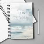 Agenda Personalizado de playa tranquilo cita a planificad<br><div class="desc">Disfrute de la tranquilidad y de la inspiración con nuestro Beach Scene Planner, que cuenta con un tranquilo escenario azul neutro que le transportará a las tranquilas costas. En el centro, una hermosa fuente de guiones muestra una cita de Walt Whitman, o un personalizar con tu frase motivacional favorita para...</div>