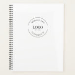 Agenda Personalizado mínimo simple blanco logotipo marca<br><div class="desc">Elevar la organización y promoción de marca con nuestro programa de Personalizado Minimalista simple: un estilo y funcionalidad para su valiosa red. Presentamos nuestro versátil Personalizado Minimalista blanco simple con logotipo de marca Planner, una combinación armoniosa de practicidad y marca que integra perfectamente el estilo y la organización. Diseñado para...</div>