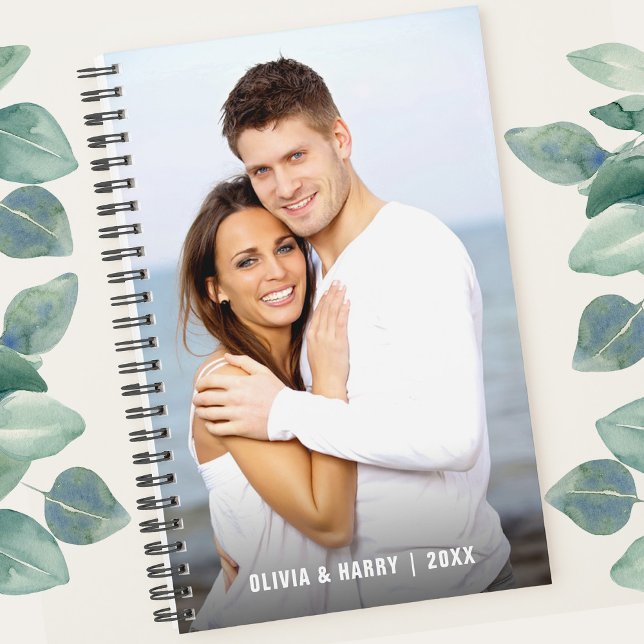 Agenda Personalizado Photo 2026 Planner (Stylishly Personalize the Front and Reverse Side with Your Cutom Photos. Add Name(s) and Year.)