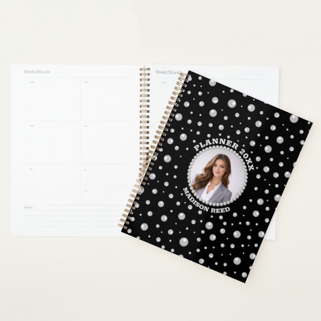 Agenda Personalized Photo with Pearls Circle on Black (Demostración)