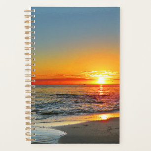 Agenda Puesta de sol en la playa tropical