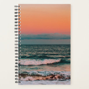 Agenda puesta de sol sobre el mar