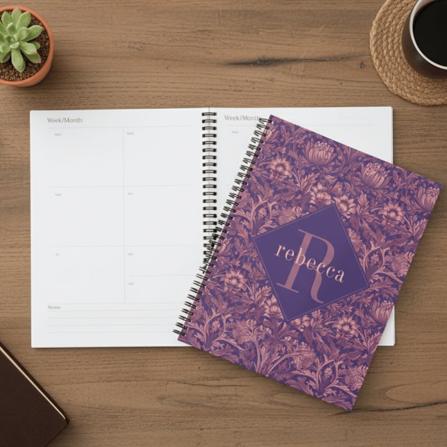 Agenda Purple Pink Floral William Morris Elegant Monogram (Subido por el creador)