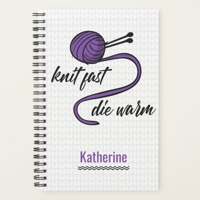 Agenda Púrpura Knit Fast, Morir Warm Planner (Anverso)
