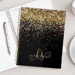 Agenda Purpurina dorado Glam Monograma Nombre<br><div class="desc">Purpurina Glam Gold Elegant Monogram Planner Fácilmente personaliza este moderno diseño de moda con un elegante purpurina brillante de oro sobre un fondo negro. El diseño incluye su monograma manuscrito con giros de bonito y nombre.</div>