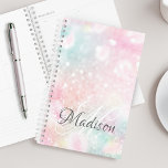 Agenda Purpurina rosa bonito glamuroso<br><div class="desc">Personalice fácilmente este patrón de purpurina de bokeh rosa bonito con los detalles de su personalizado.</div>