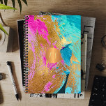 Agenda Resumen de oro de cobre de pintura arílica monogra<br><div class="desc">Pincel de acrílico moderno y moderno de moda pinceladas abstractas pintadas de color turquesa verde azulado vibrante, azul, rosa caliente y oro falso haciendo un elegante negocio femenino o un planificador personal con un falso círculo geométrico monogramado de cobre de oro metálico para un artista de maquillaje | planificador de...</div>