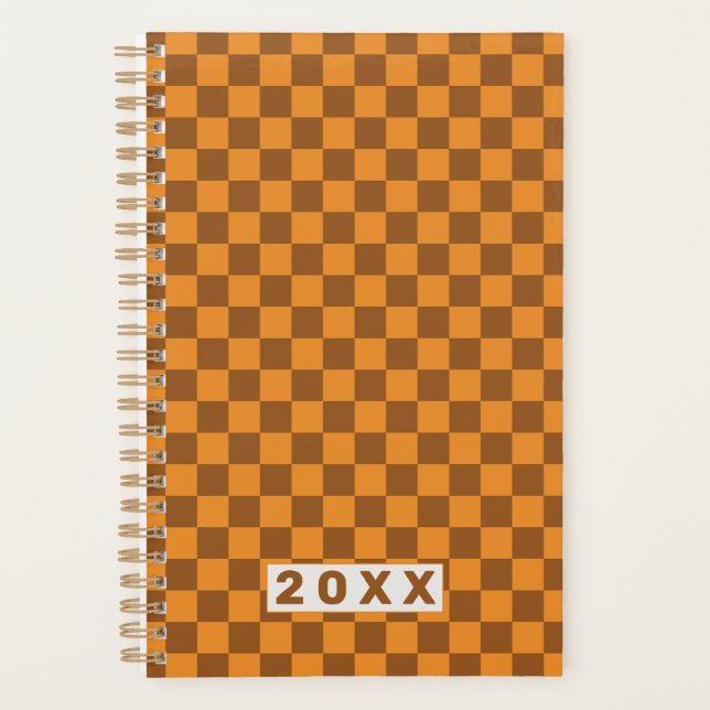 Agenda Retro Marrón Naranja Ajedrezado 2026 (Anverso)